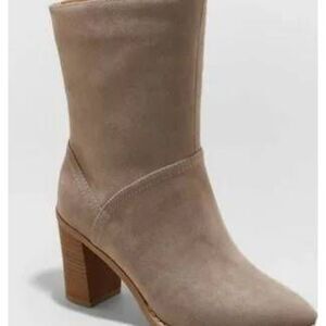 (42-0887) Universal Thread Taupe Elaine Mid Shaft Boots Size 11
